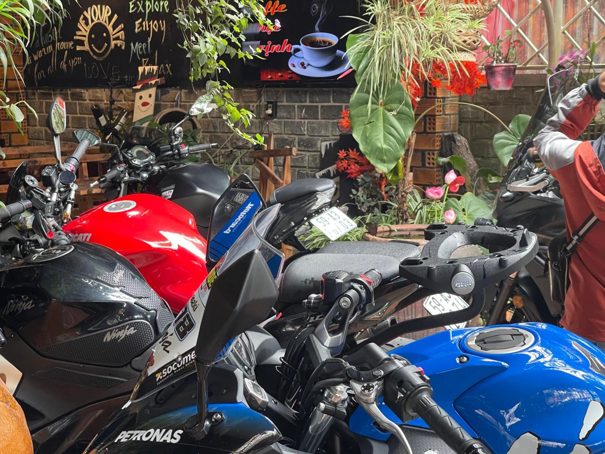 Hostel Redhouse Đà Lạt