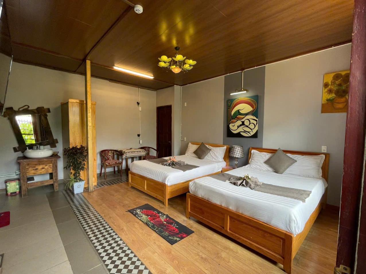 Hostel Redhouse Đà Lạt